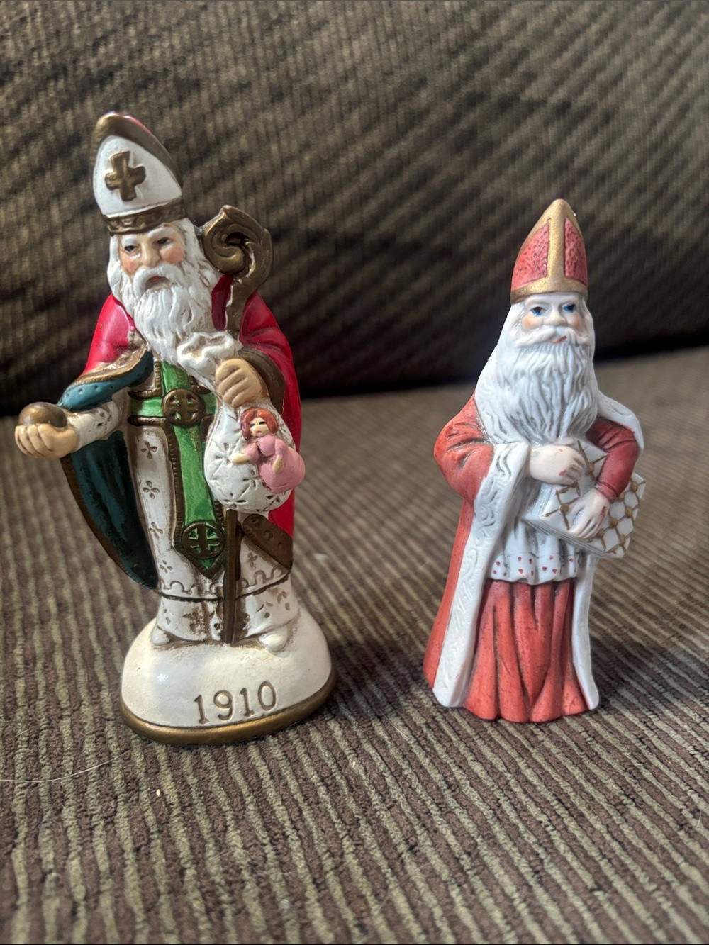Holiday Saint Nicholas Figurine Set - Red and White